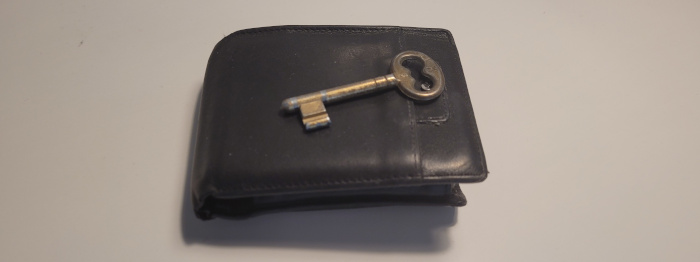 Oracle Wallets for credential storage